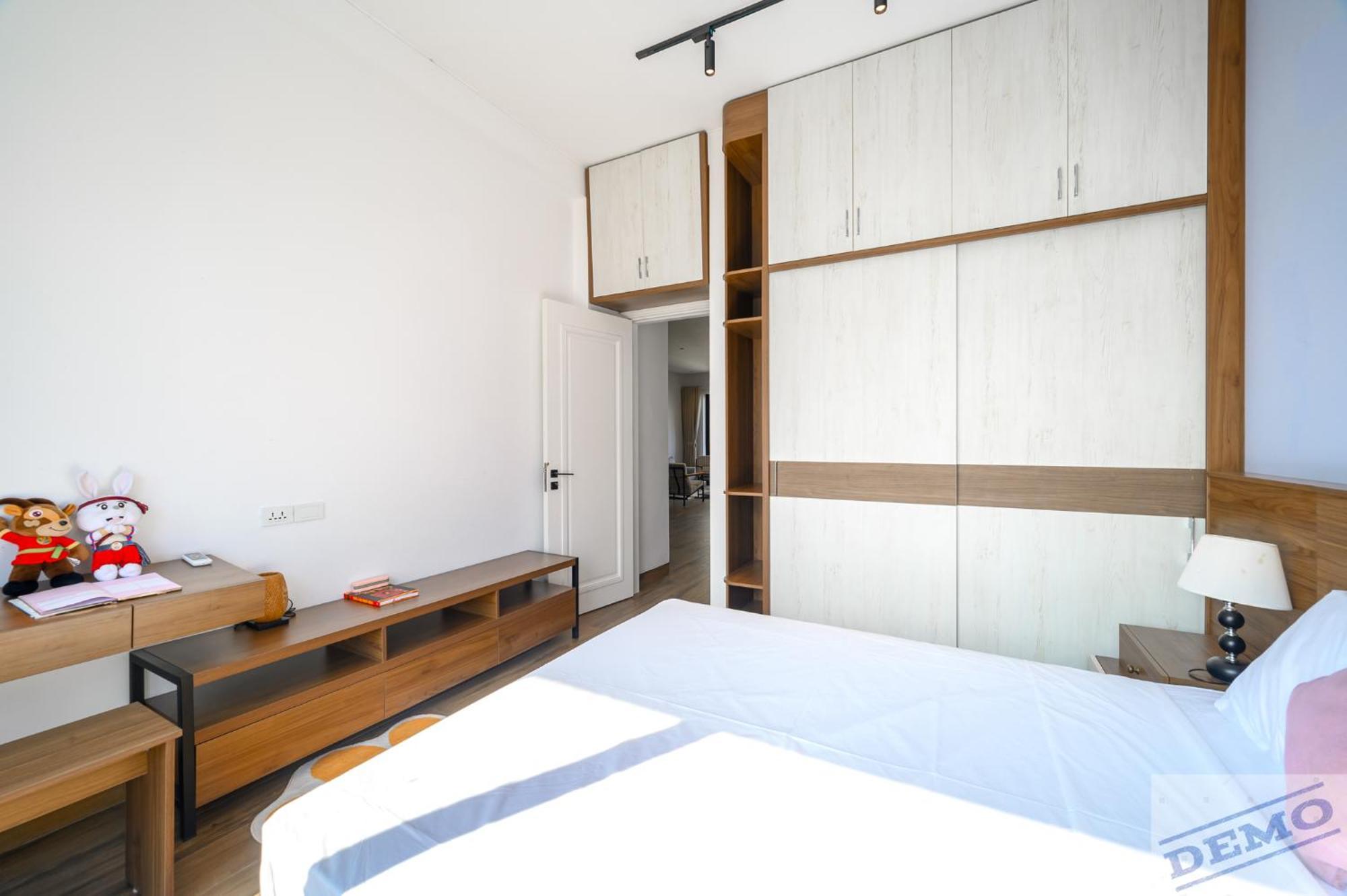 Luxe Paradise Residence 88 Tu Hoa Hanoi Buitenkant foto